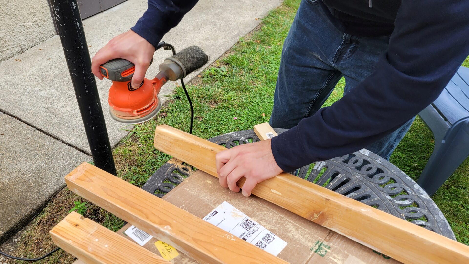 Sanding table legs